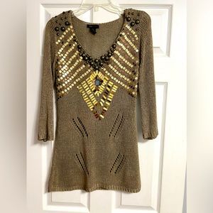 BCBGMaxazria tan long sleeve sequins light weight sweater top, size small